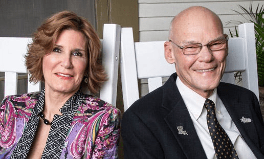 A bipartisan political couple representing opposing viewpoints within one marriage